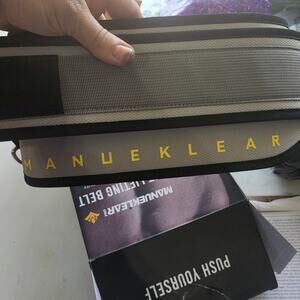 NEW MANUEKLEAR Weightlifting Belt  sz SMALL